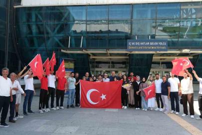 Avrupa üçüncüsü Afal Erzincan’da coşkuyla karşılandı
