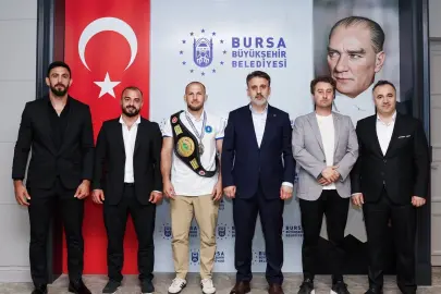 Başkan Vekili Biba dünya şampiyonu güreşçiyi ağırladı